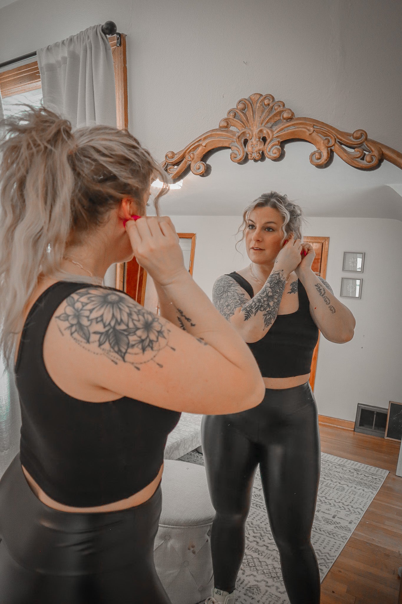 Leather Leggings!! image 2