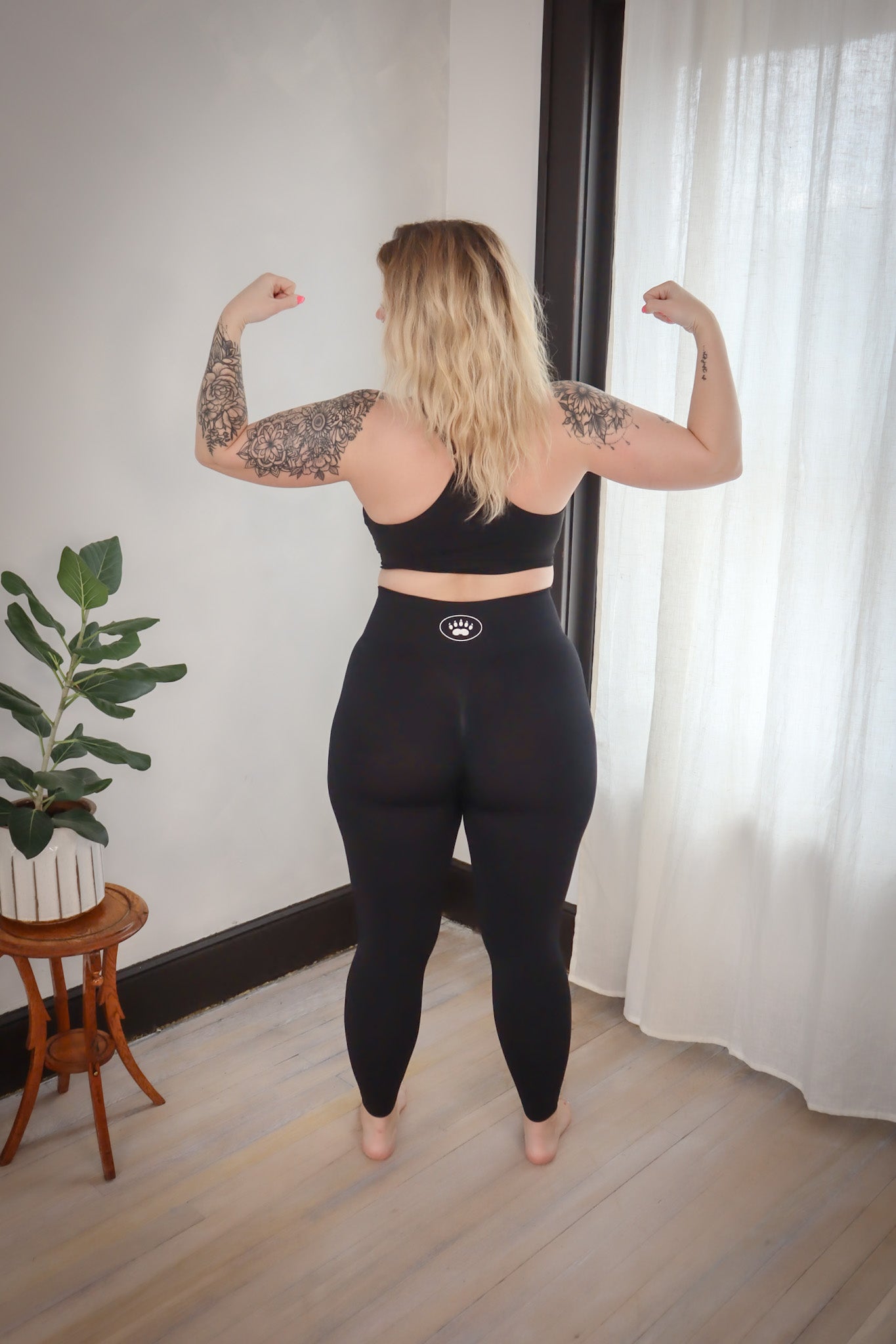 *Mamabear "Gyaatt" Leggings Collection image 6